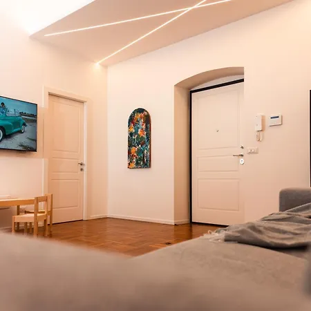 Casa Talia Calefati - Near Castello Svevo * バーリ